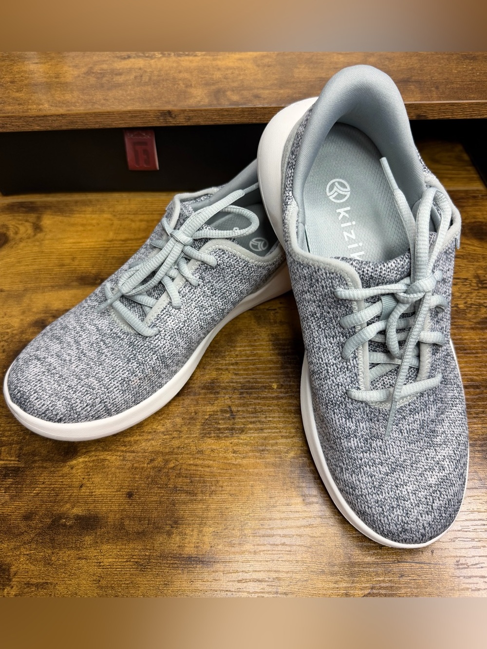 Kizik Madrid Unisex Heathered Gray Recycled Materials Eco Knit Shoes M-6 W-7.5